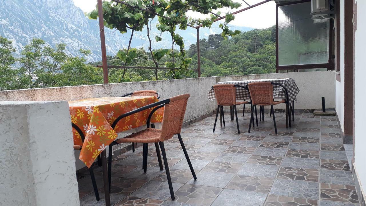 Vila Ruska Prčanj Εξωτερικό φωτογραφία